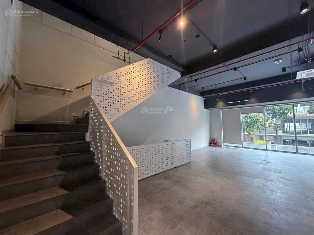 Cho thuê gấp nhà nguyên căn mặt tiền đường nguyễn cơ thạch, phường an phú, dtsd lên đến 1000m2 sàn