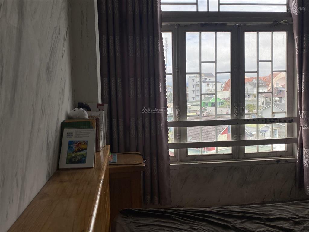 Nhà view đẹp, sổ riêng, có sân vườn, ngay trung tâm, cách khu hòa bình 1.5km, 2pn, 2wc, 4.2 tỷ