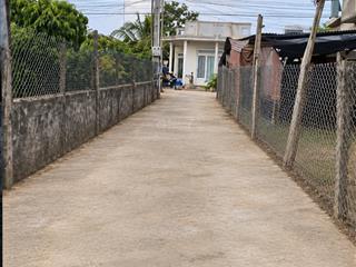 Bán gấp 745m2 phú hội, cách ql20 700m, dt (13x50m nở hậu 20m) 100m2 thổ cư giá 2 tỷ  0984 391 ***