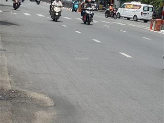 Bán gấp nhà mặt tiền nguyễn văn cừ quận 1. ngang 5.3m dài 22m nhỉnh 42tỷ