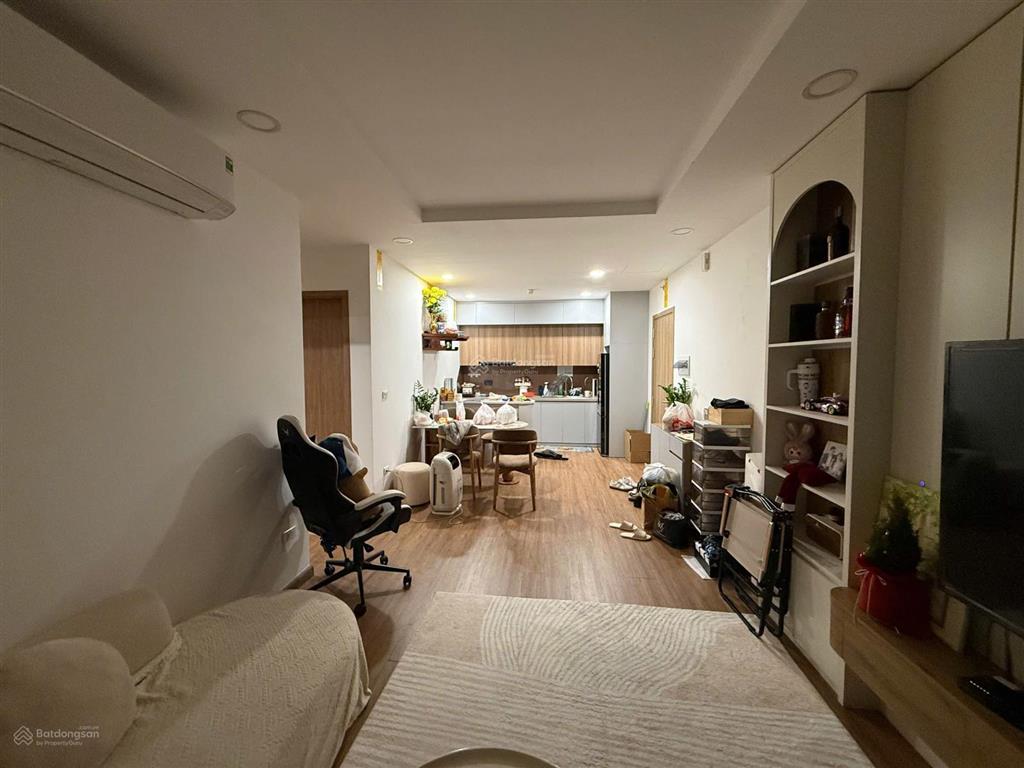 Bán gấp căn hộ 77.5m2 tầng cao thiết kế 2pn + 2wc chung cư le grand jardin sài đồng, giá 6.3 tỷ