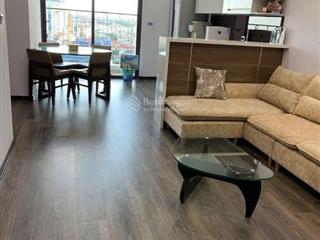 Chính chủ bán căn 2pn full nội thất, thiết kế 2pn + 1wc tầng cao view thoáng, giá 5,5 tỷ bao phí