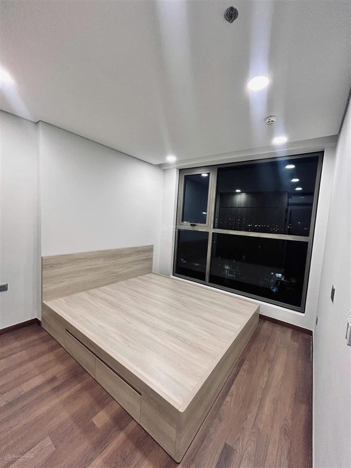 Bán căn 77,5m2 chung cư khai sơn tòa đã có sổ, tầng cao ban công đông nam cực đẹp, giá 6,4 tỷ