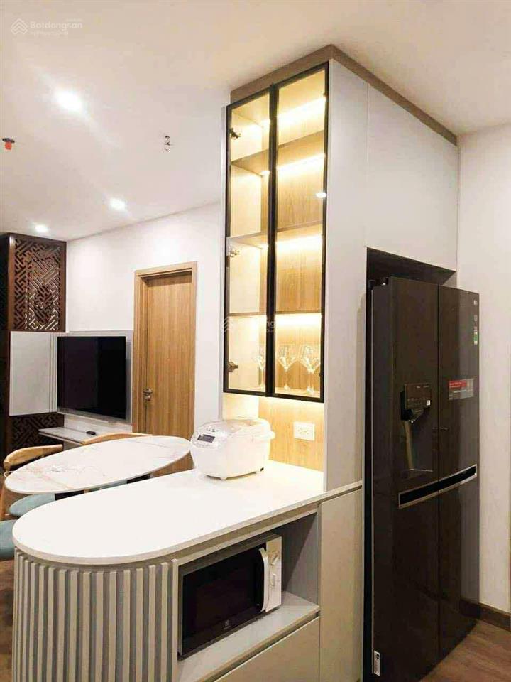 Gia đình bán căn 3pn chung cư berriver jardin 390 nguyễn văn cừ, dt 80m2 full nội thất, giá 7,8 tỷ