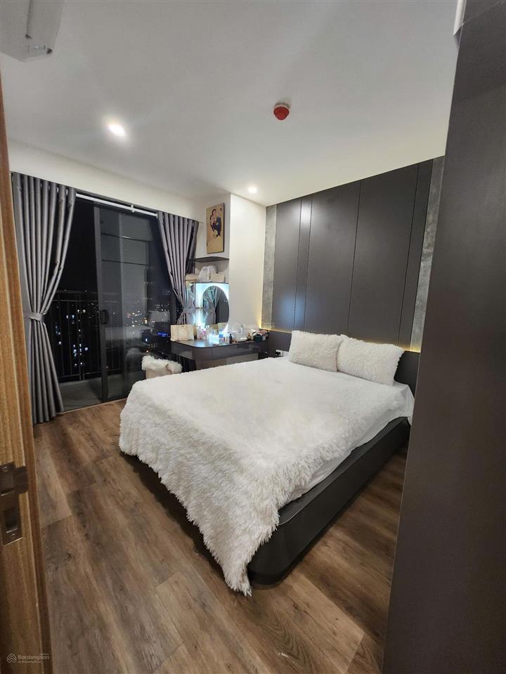 Chính chủ bán căn hộ 65m chung cư berriver jardin 390 nguyễn văn cừ, giá 5,5 tỷ bao phí