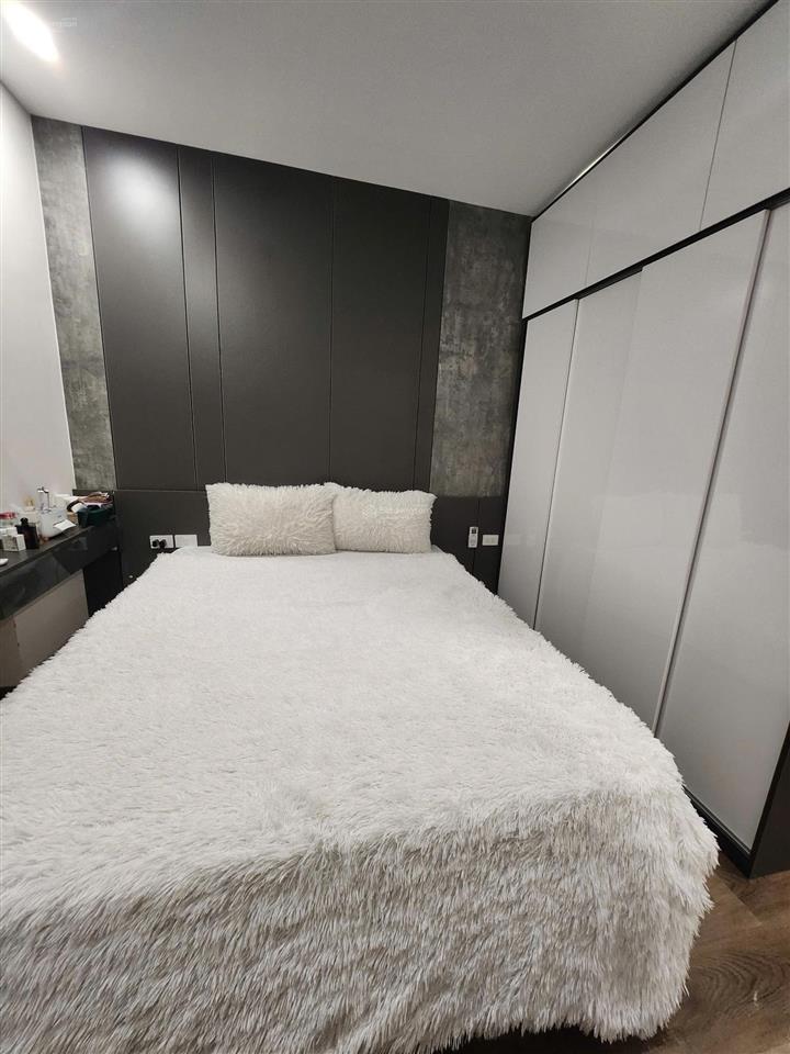 Chính chủ bán căn hộ 65m chung cư berriver jardin 390 nguyễn văn cừ, giá 5,5 tỷ bao phí