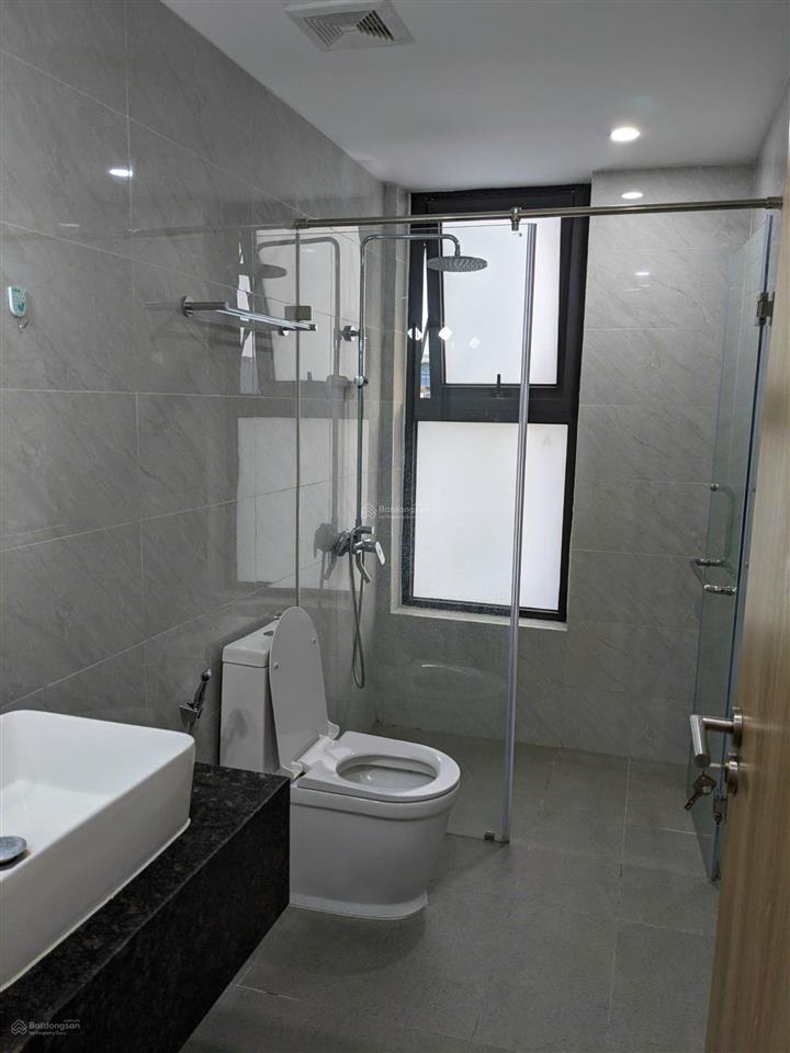 Chính chủ bán căn hộ 49m2 tòa n05 berriver jardin 390 nguyễn văn cừ, giá 4,6 tỷ bao phí