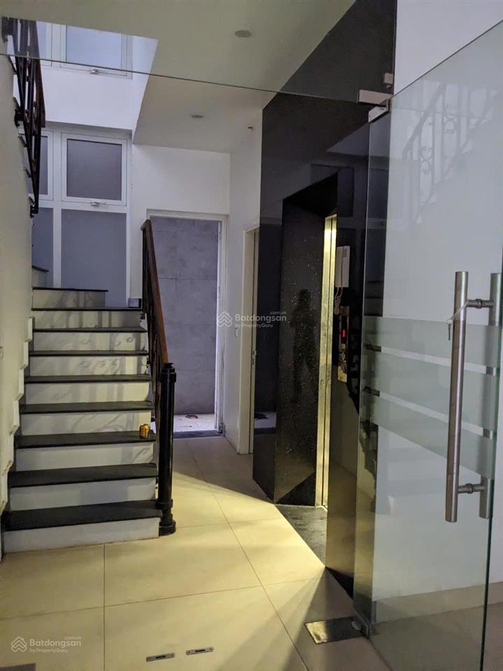 Chính chủ bán căn liền kề mặt ngoài kinh doanh hướng đông nam dự án hc golden city hồng tiến
