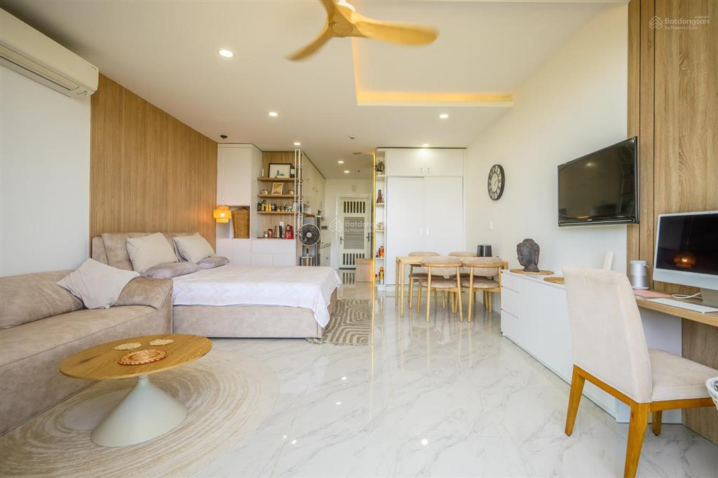 Chính chủ bán căn hộ trực diện biển thiết kế nội thất cao cấp