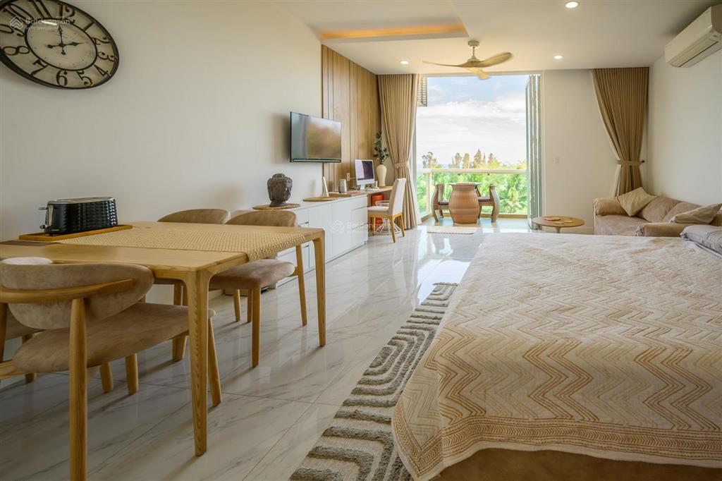 Chính chủ bán căn hộ trực diện biển thiết kế nội thất cao cấp