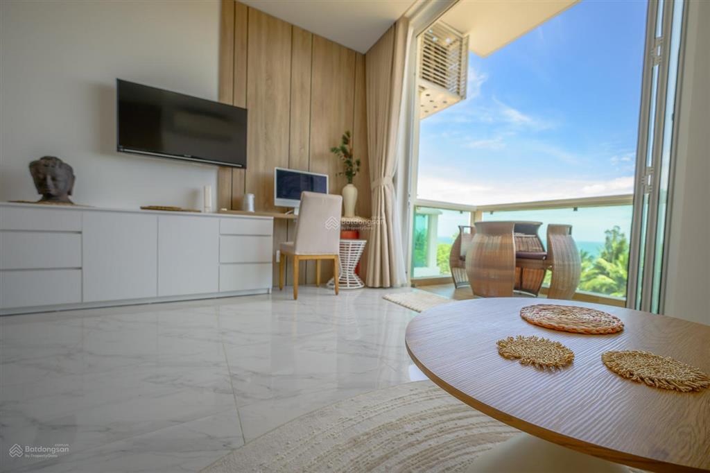 Chính chủ bán căn hộ trực diện biển thiết kế nội thất cao cấp