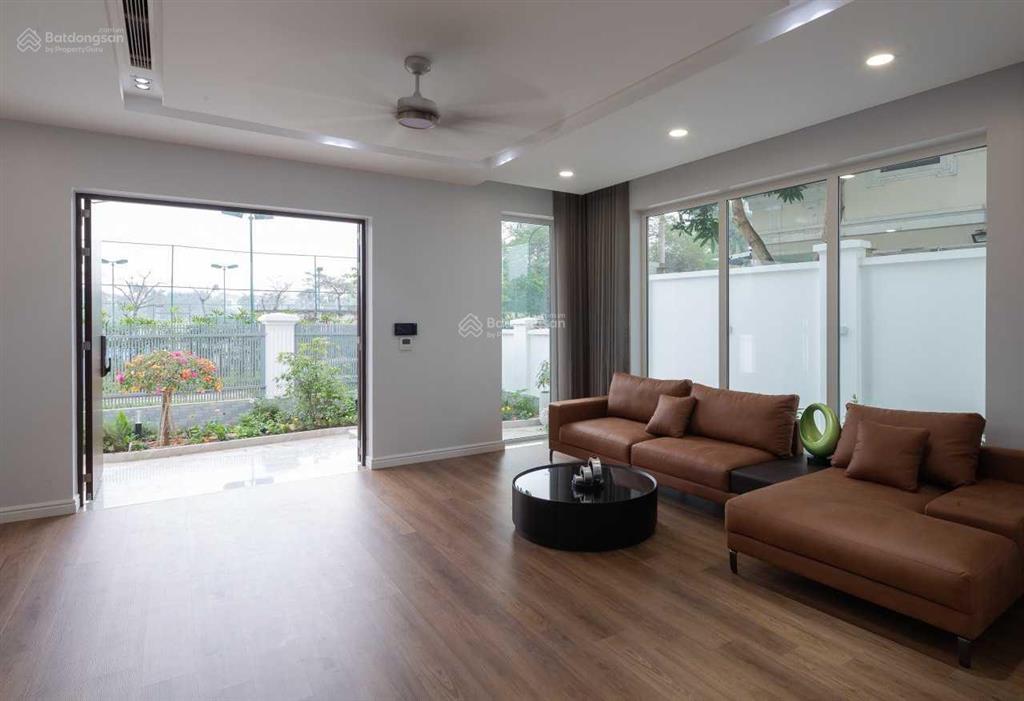 Cho thuê một trong số ít căn biệt thự đẹp, vip, mới nhất ciputra