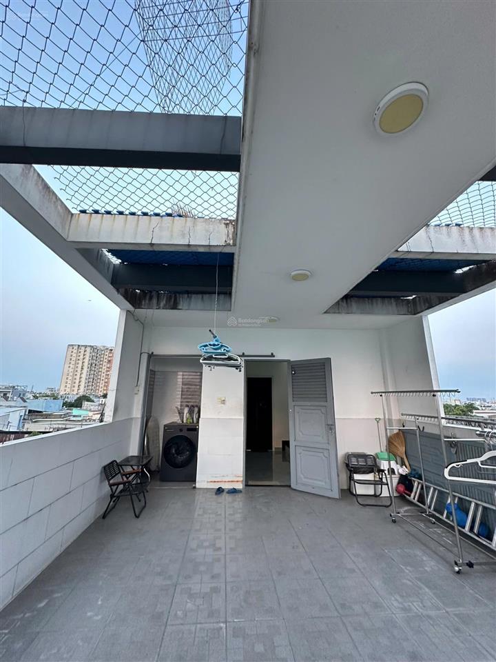 Nhà ngang 5m 4 tầng đầy đủ nội thất, chỉ xách vali vào ở.