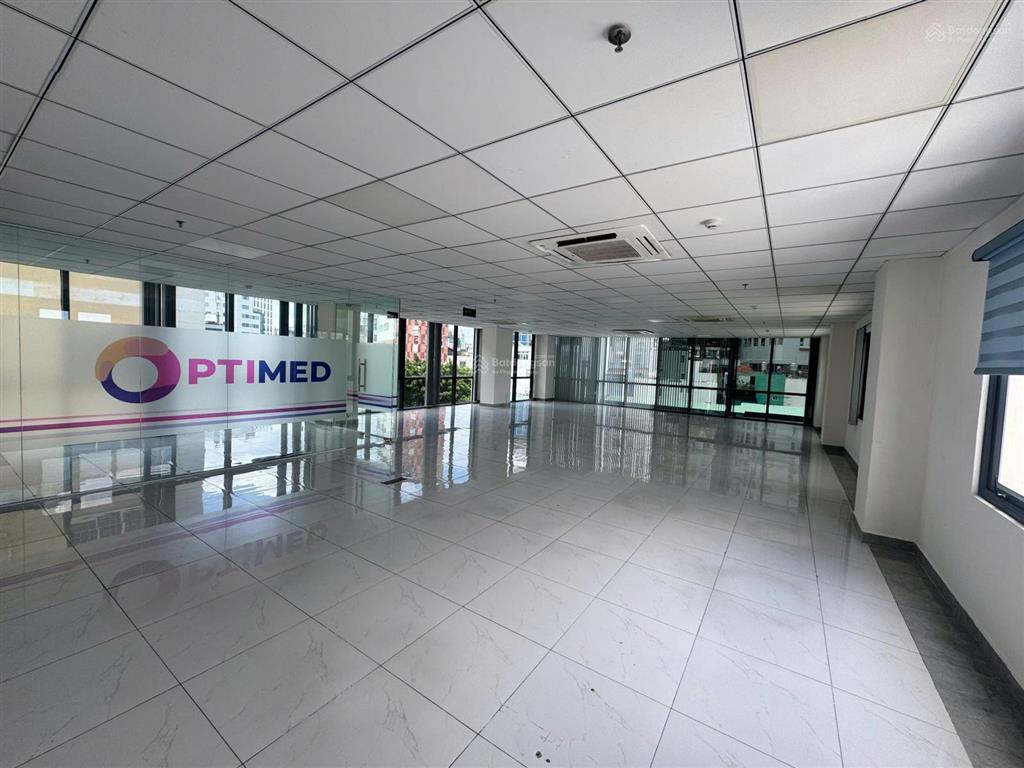 Sàn 150m2 không cột  ngay nguyễn văn trỗi, nkkn  chỉ 50 triệu đã bao gồm phí quản lý