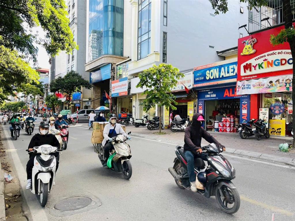 Bán gấp  nhà mặt phố trương định, hà nội  vị trí trung tâm hai bà trưng  dt102m  g38 tỷ  ko qh