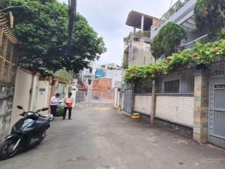 Hiếm.., bán đất phân lô vị trí đẹp  hxh sát mặt tiền. chào nhỉnh 7 tỷ/lô