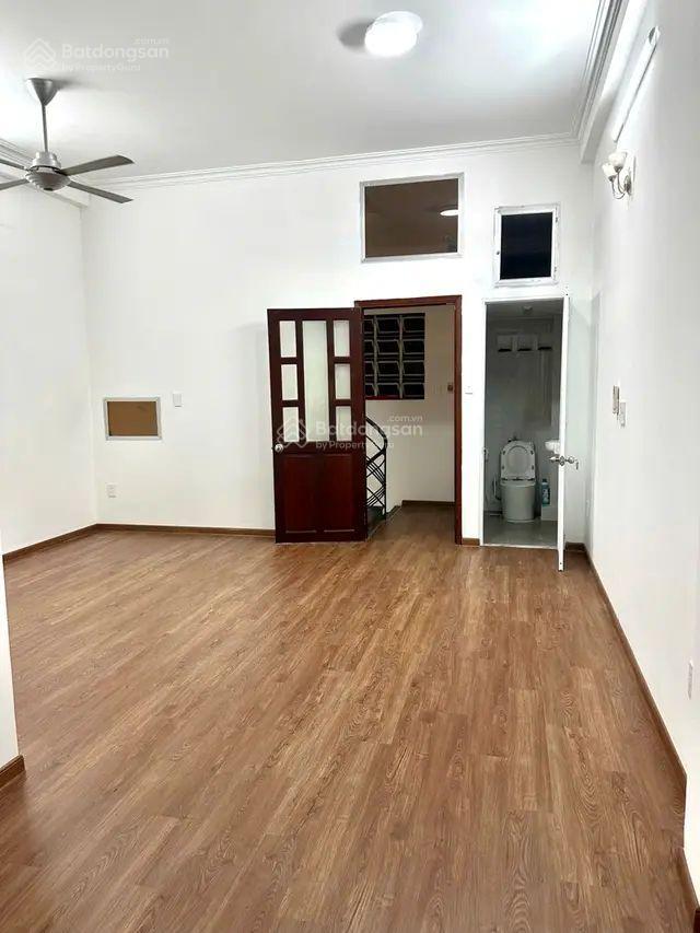 Bán gấp, khu vực hiếm nhà bán phạm viết chánh (p19, bt cũ)