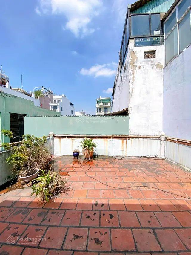 Bán nhà giá tốt, p4, gv  3 tầng btct  dtsd ~ 180m2. chỉ hơn 6 tỷ tl