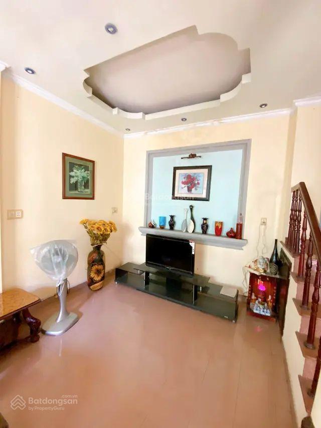 Bán nhà giá tốt, p4, gv  3 tầng btct  dtsd ~ 180m2. chỉ hơn 6 tỷ tl