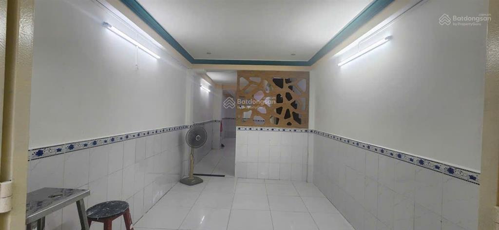 Hiếm trong phân khúc 4 tỷ (dòng tiền cho thuê 11tr/tháng). bán nhanh 4,8 tỷ tl