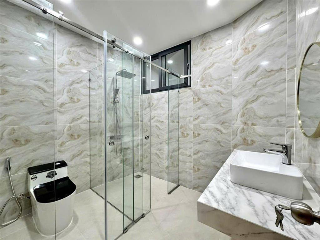 P. gia định  hxh 7c  5 tầng btct giá tốt so với thị trường. chỉ còn 7,9 tỷ tl nhẹ