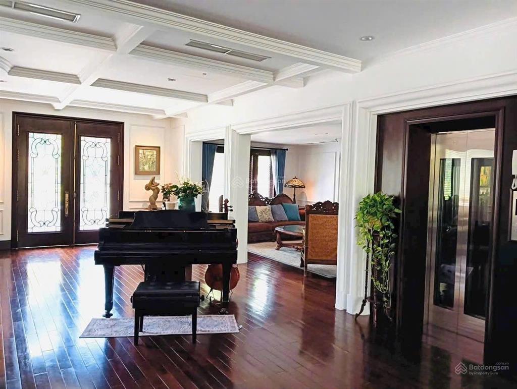 Bán biệt thự ciputra, lô góc full nội thất cao cấp