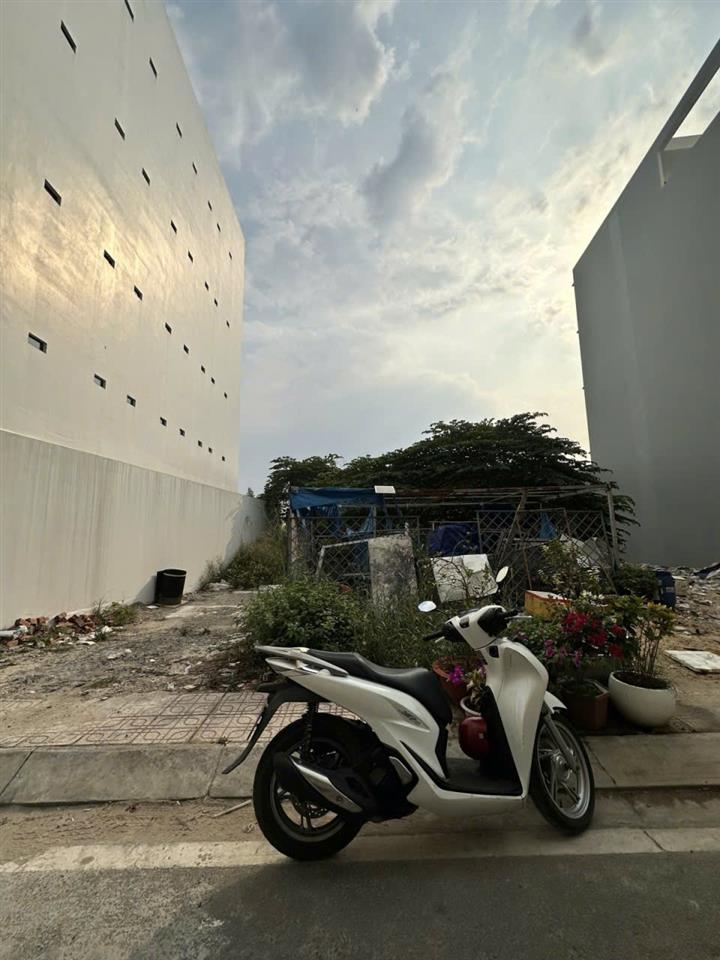 Quá rẻ Đất khu phân lô cực đẹp Tây lân Bình Tân hẻm nhựa 8m 76m2 kv xây 5 Tầng 4 tỷ 150