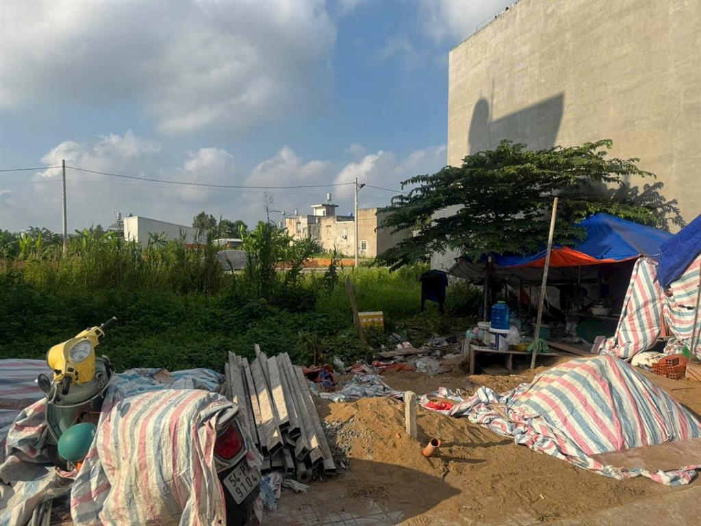 Sót lại lô Đất khu phân lô tỉnh lộ 10 đường nhựa 7m khu vực xây cao tầng 56m2 -Giá 3 tỷ 2
