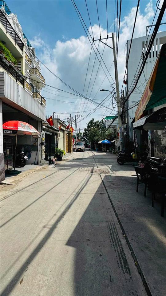 Mặt tiền hẻm Kinh Doanh Nguyễn Thị Tú xe hơi vào nhà gần mặt tiền 86m2-2 Tầng Nhỉnh 4 tỷ
