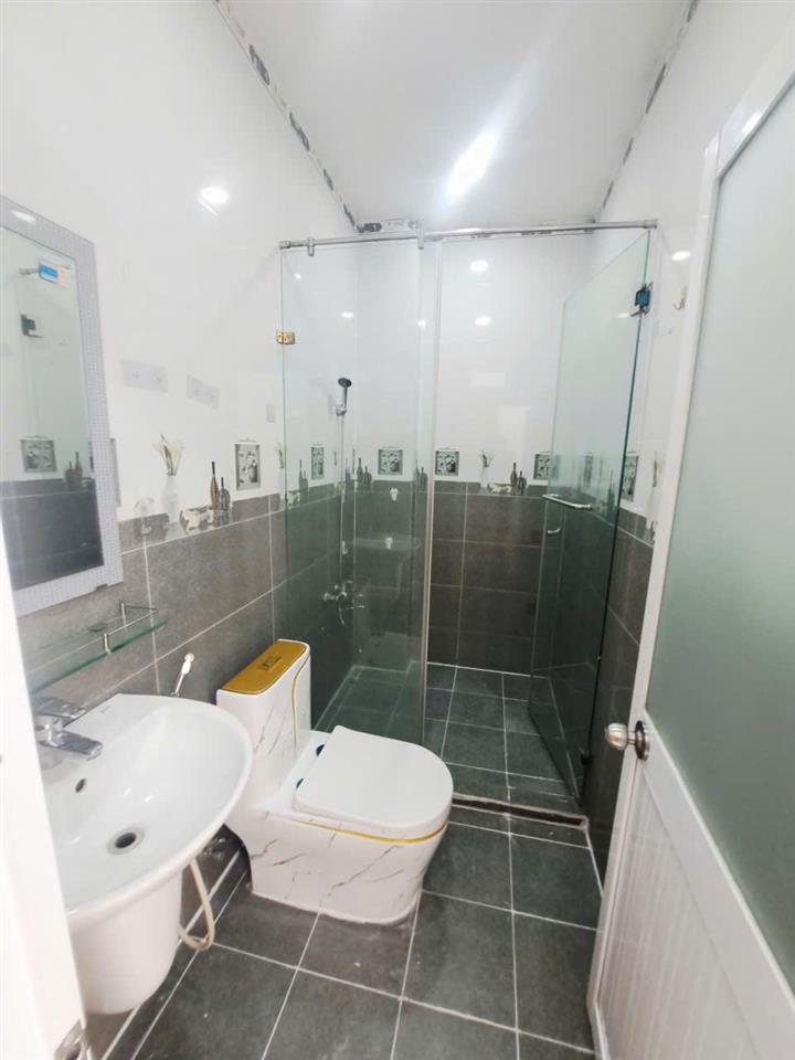 Giảm sốc 600tr nhà Đ số 10 ngay sát chợ liên khu 5-6-hẻm 7m 70m2 -4 Tầng 5 tỷ 1