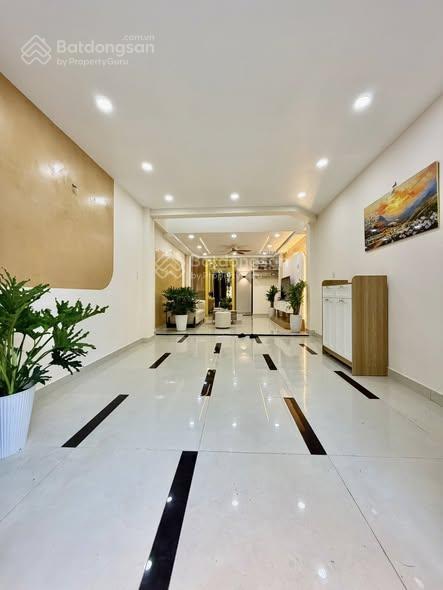 Siêu phẩm mặt tiền kd dt 4x12,8m nhà 3 lầu thang máy giá 9,5 tỷ,  0909 775 ***