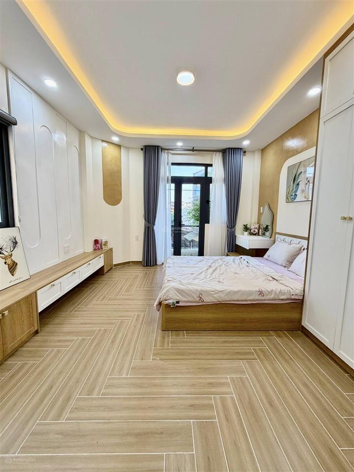 Siêu phẩm mặt tiền kd dt 4x12,8m nhà 3 lầu thang máy giá 9,5 tỷ,  0909 775 ***