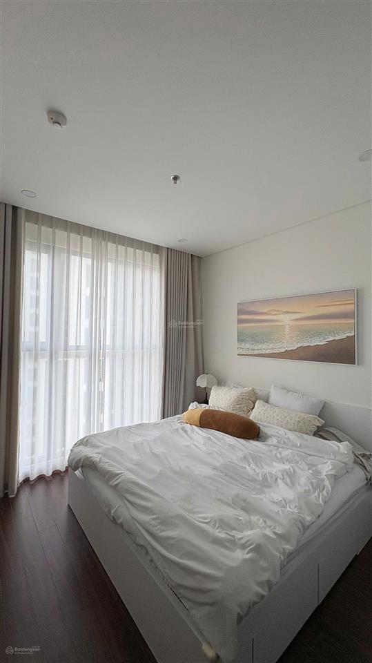 Cho thuê căn hộ 1pn+ 47,2m2 tòa h3 masteri water tầng cao, đã có nội thất