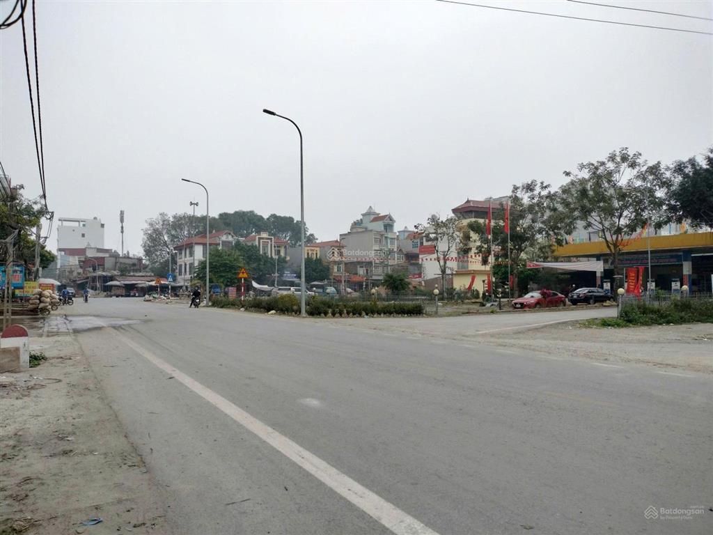 Cho thuê xưởng 1800m2, 2 tầng, có thiết kế đẹp mặt đường lớn tại phúc thọ.