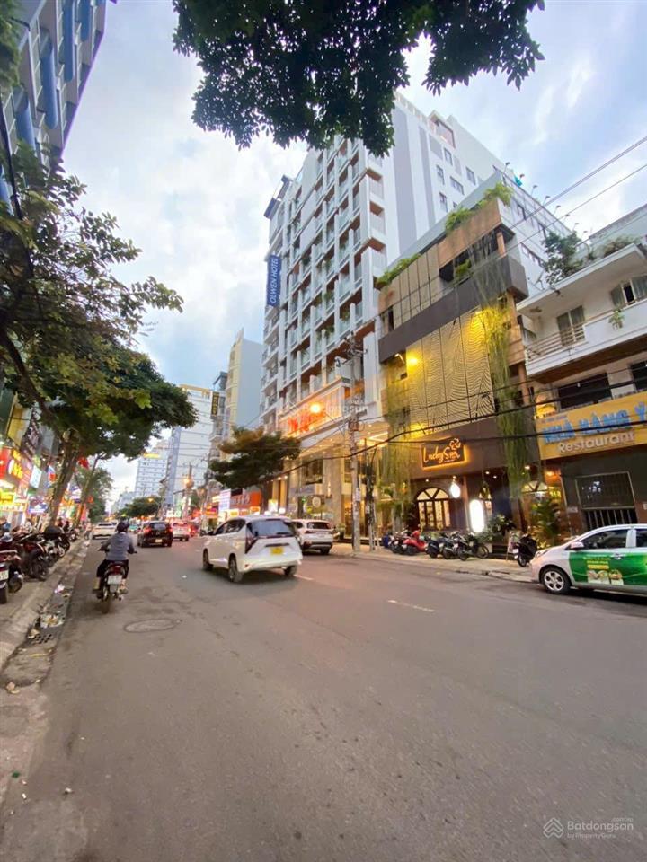 Nhà 4 tầng ngang 8,3m phố tây nguyễn thiện thuật giá tốt