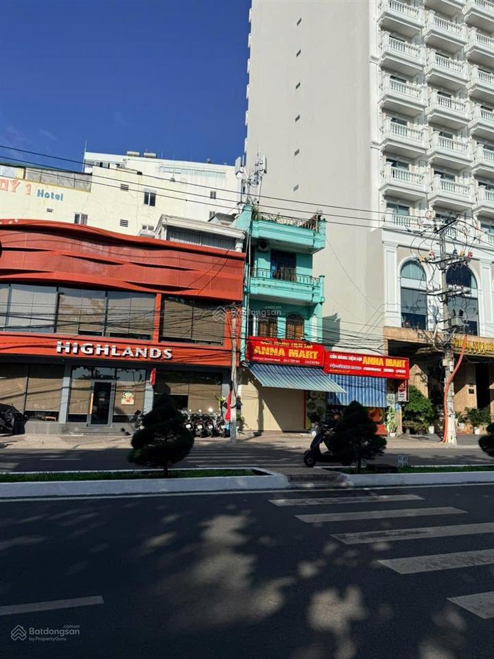 Bán đất tặng nhà mặt tiền trần phú trực diện công viên và biển ngang 10,3m
