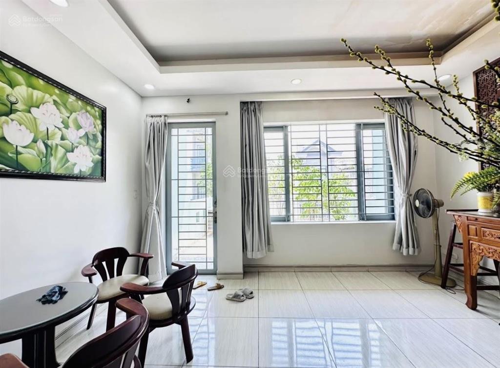 Nhà ngang 5m  1 trục thống nhất  ngay cityland phường 10  4 tầng. giá 7,5 tỷ