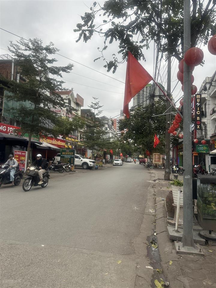 Rẻ 3 tỷ bán nhanh bt làng việt kiều châu âu 150m2x5 tầng, ô thang máy, hơn 31 tỷ