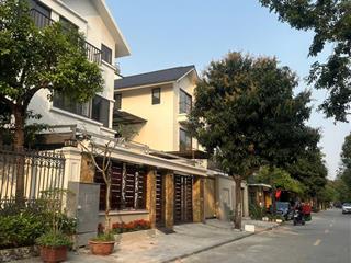 Giảm 3 tỷ bán nhanh bt kđt văn phú 260m2, view công viên, hơn 40 tỷ