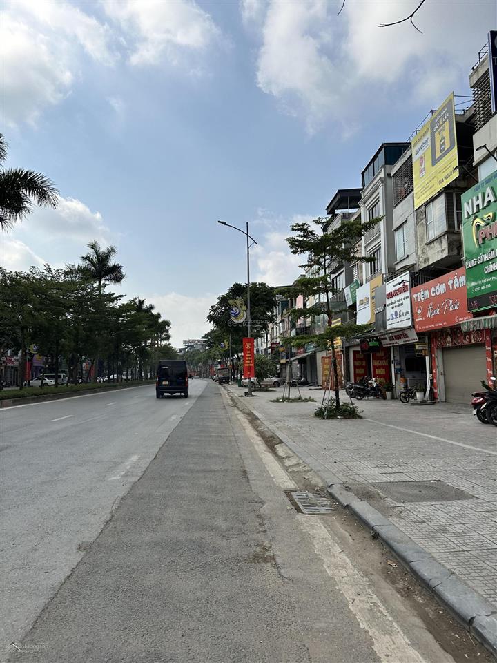 Giảm 5 tỷ bán nhanh lk văn phú 100m2 mt 5m trục kd 42m, giá hơn 20 tỷ