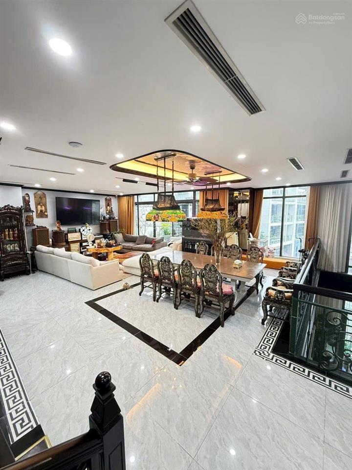 Giá tốt, cc gửi bán nhanh biệt thự nguyễn văn lộc 200m2x3 tầng kinh doanh, 40,5 tỷ