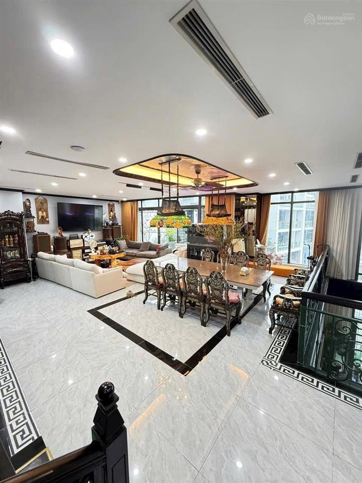 Rẻ 7 tỷ bán nhanh bt làng việt kiều châu âu 200m2x3 tầng, kinh doanh, giá 40 tỷ nhỉnh