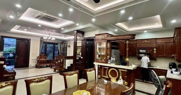 Rẻ 2 tỷ  bán nhanh biệt thự xa la 4 tầng hơn 500m², kinh doanh, hơn 26 tỷ
