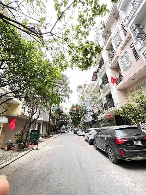 Giảm 3 tỷ rẻ hơn đất bán lk kiến hưng 70mx5 tầng, hoàn thiện, ô thang máy, 11 tỷ