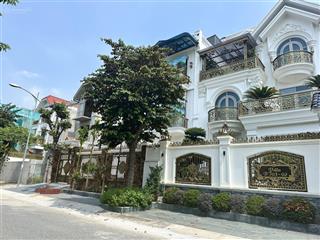 Giảm 8 tỷ bán gấp biệt thự vườn hồng phú lương 240m giá 3x tỷ nhỉnh.