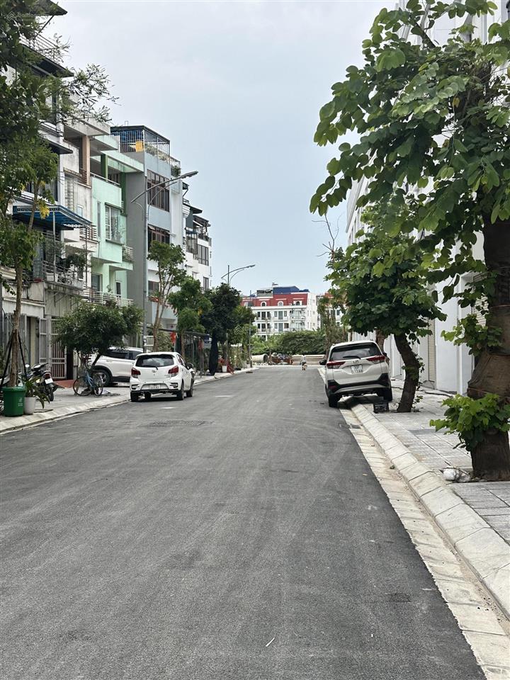 Giá ngộp nặng, bán gấp lk văn phú 90m2x5 tầng, kd, hơn 15 tỷ