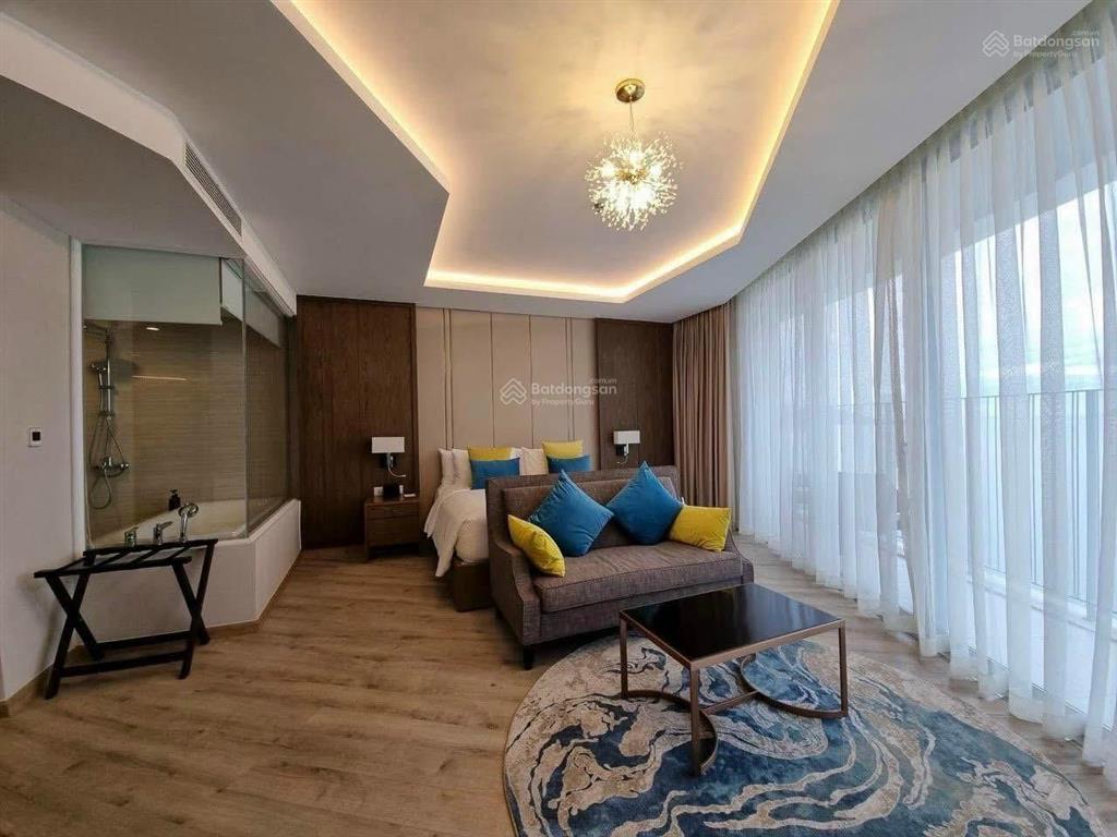 Chính chủ panorama view biển 2tỷ450, view phố 1tỷ5, xéo biển 2tỷ. quảng trường đẹp nha trang