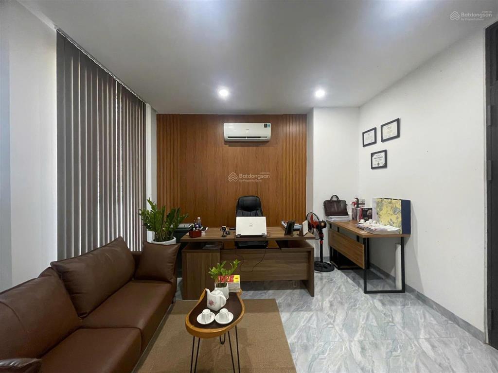 Cho thuê văn phòng nguyễn sinh sắc, nội thất xịn xò, vị trí đắc địa | bao điện, nước, wifi