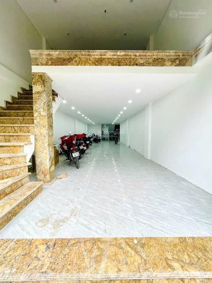 Cho thuê sàn văn phòng mặt phố khâm thiên, 100m thiết kế chuẩn văn phòng, thang máy, 15tr.