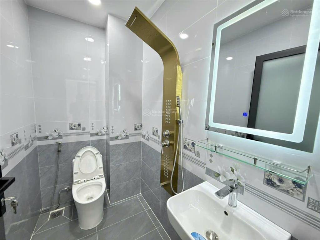 Bán nhà xây mới 4x15m.đúc 4 tấm hẻm 7m thông lê thị riêng,phường thới an.q12. 0902 702 ***